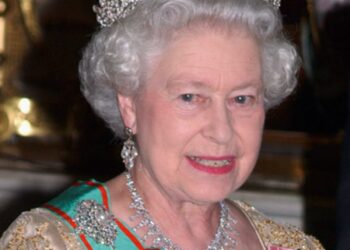 Ɔhembaa Elizabeth II atoa no kun wɔ ekuraa wɔ ne mfe 96 mu.