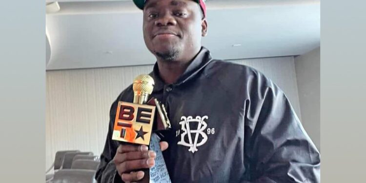 Frenkye ndwontonyi Benjamin Epps agye ‘BET Best International Flow’ abawdobɔdze no esi ne nan do