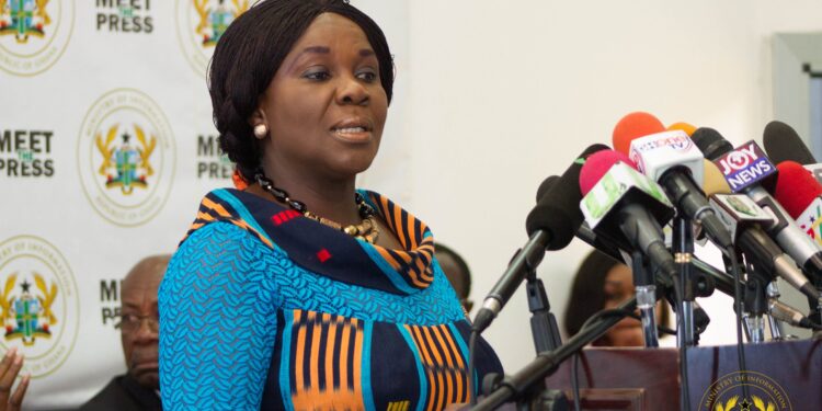 Nsuansuando a Galamsey nya no wɔ hɛn nsusɛm do no regye nsamu –  Maame Cecilia Abena Dapaah