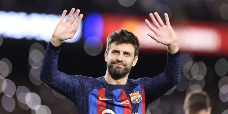 Gerard Pique a osi akan ma Barcelona bɔɔlbɔ kuw no dze no bɔɔlbɔ edwuma aba ewiei