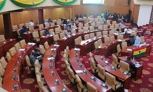 “Dɔmkɛse no apa hɔnara hɔn 2023 Sikasɛm Nhyehyɛɛ no.”. – Okunyin Ato Forson