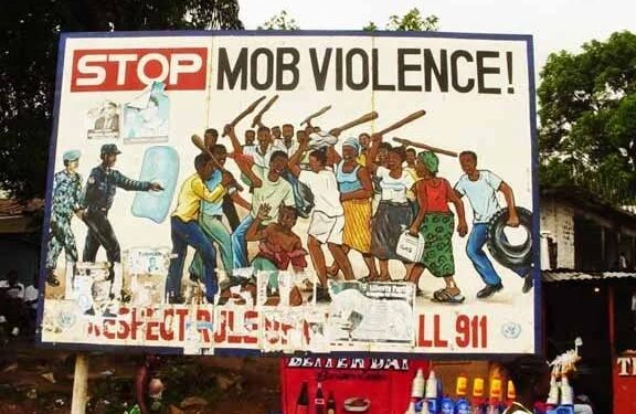 Amamfo a wɔdze mbra hyɛ hɔn nsa bor, pira anaa woku hɔn a wosusu dɛ wɔyɛ ewifo – No kwan do?