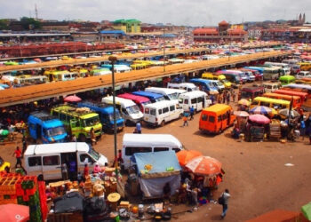Edutɔnfo a wɔtɔn ndur wɔ kaar mu – ɔhaw a aban ebu n’enyi egu do