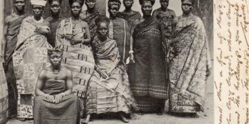 Siantsir a Akanfo dzi na adze