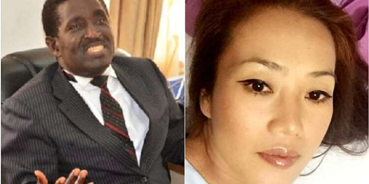 Aisha Huang Asesa Effah Dartey de alɔyafoɔ mmienu binom asi n’anan mu wɔ asɛnnie a ɛrekɔ so no mu